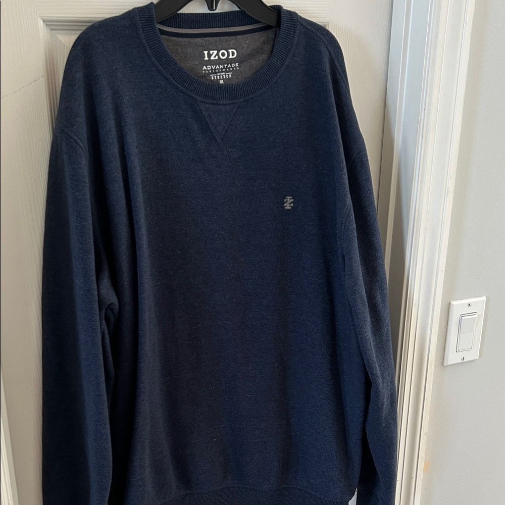 IZOD Men's Dark Blue Crewneck Sweater